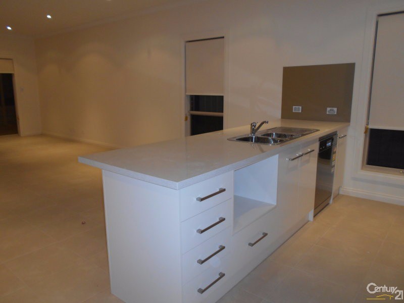 2a McGlasson Ave, Magill SA 5072