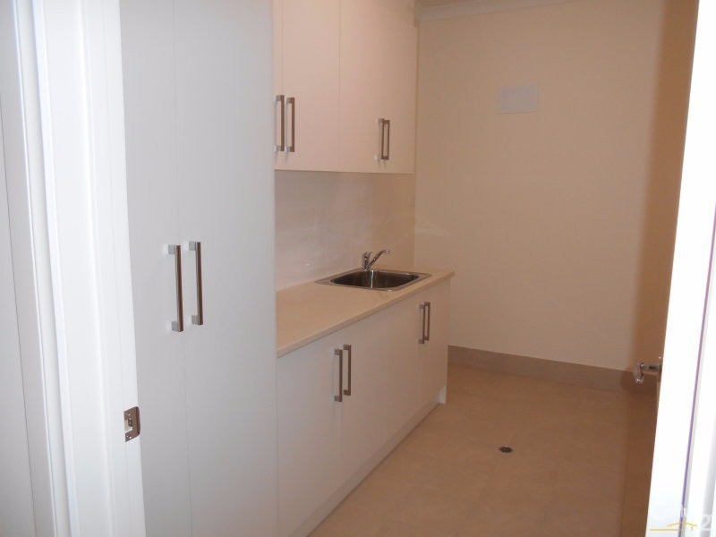 2a McGlasson Ave, Magill SA 5072