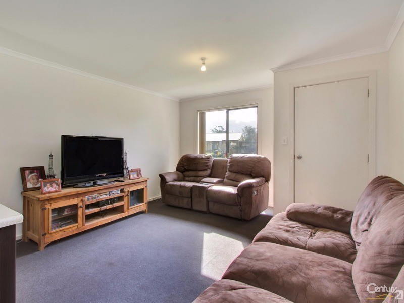 57 Sampson Rd, Elizabeth Grove SA 5112