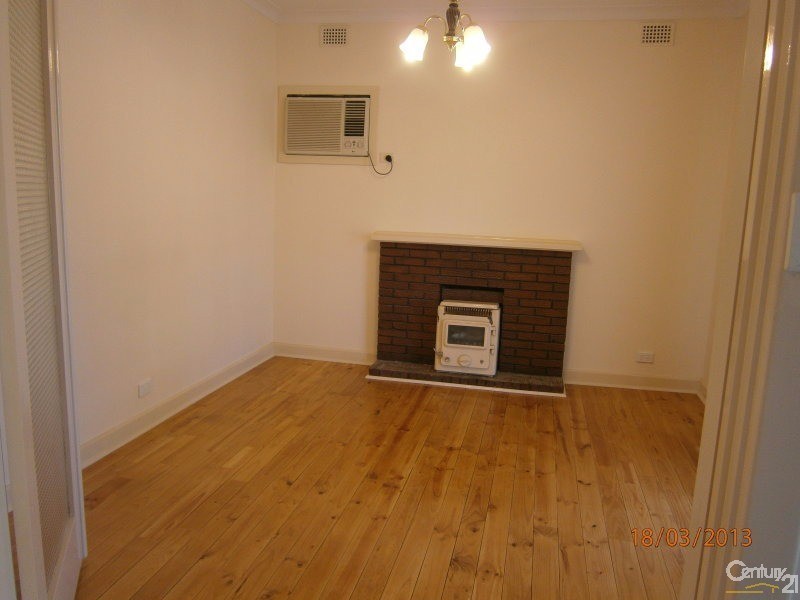 9 Chrysler Rd, Croydon Park SA 5008