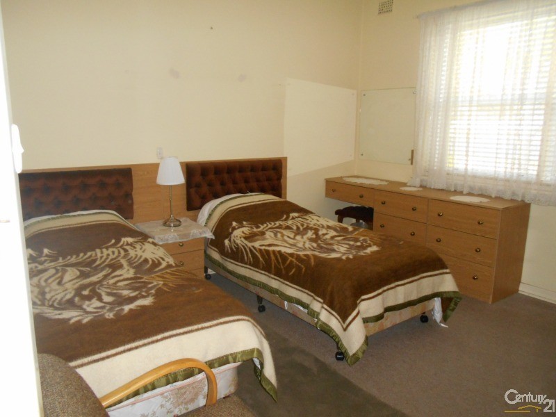 8 Manuel Ave, Blair Athol SA 5084