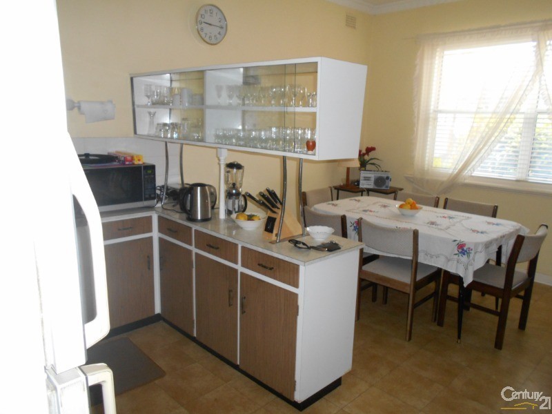 8 Manuel Ave, Blair Athol SA 5084