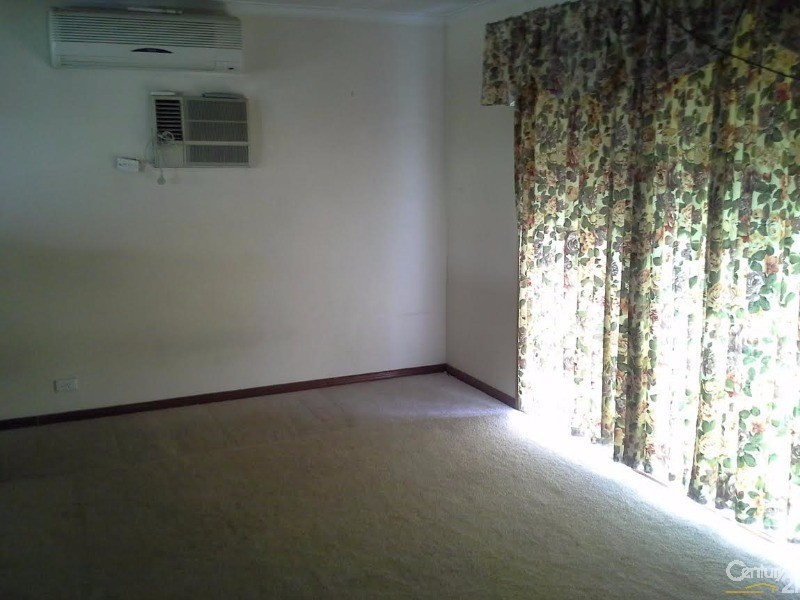 10 WATTLE AVENUE, Dry Creek SA 5094