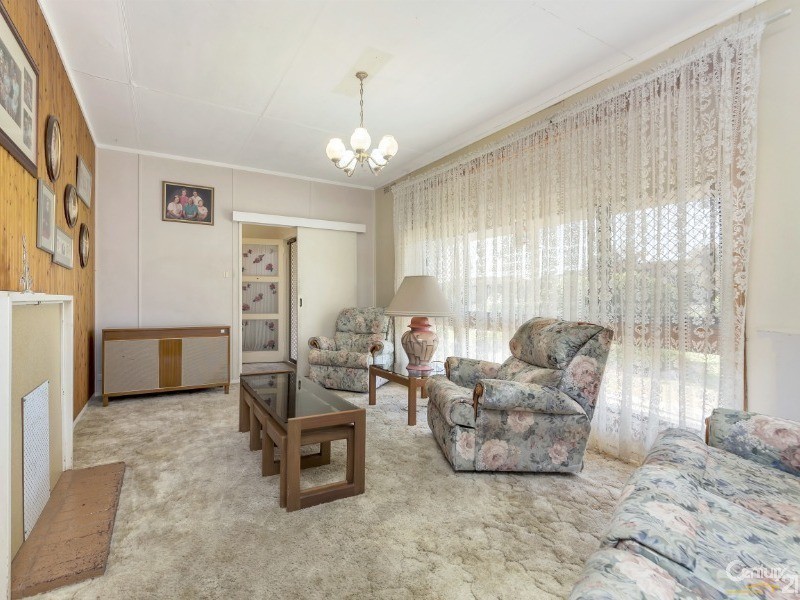 17 Douglas Ave, Hillcrest SA 5086