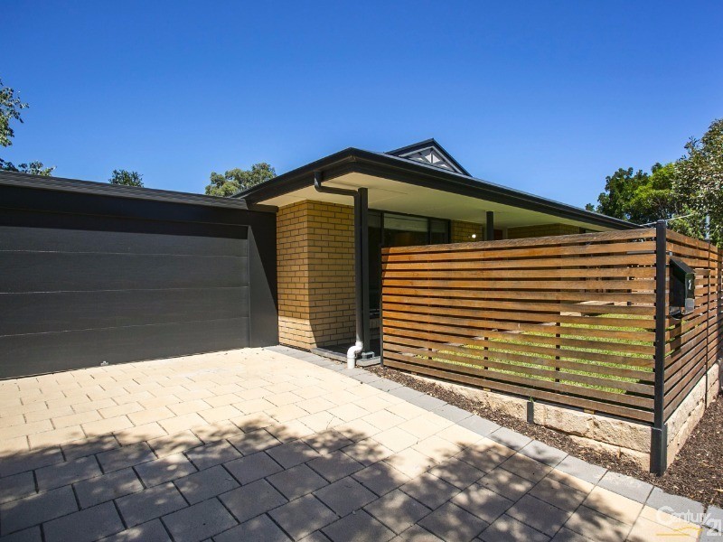 2 Jerome St, Christie Downs SA 5164