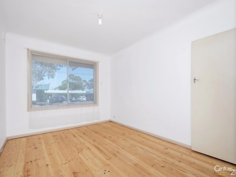 6 Balmoral Rd, Salisbury East SA 5109