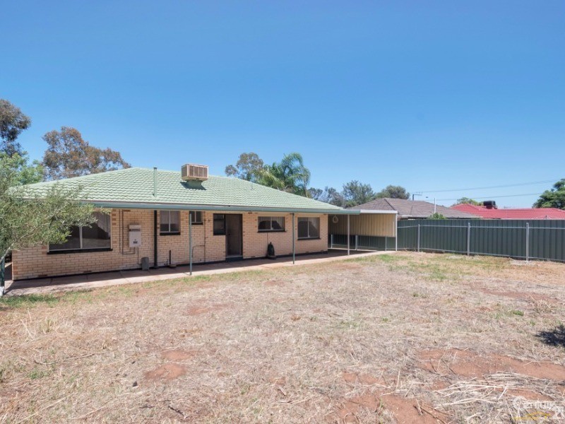 6 Balmoral Rd, Salisbury East SA 5109