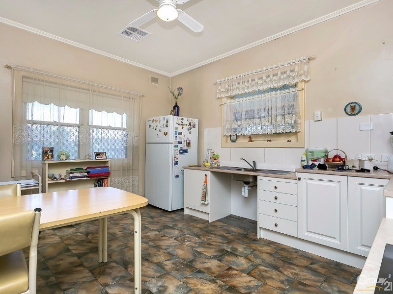 10 Wirra Wirra Ave, Enfield SA 5085