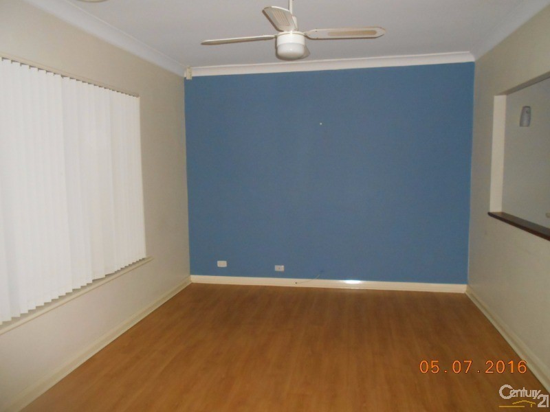 5 LIBERMAN ROAD, Para Hills SA 5096