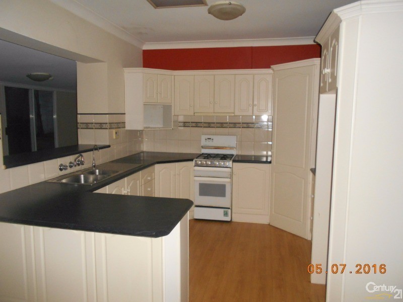 5 LIBERMAN ROAD, Para Hills SA 5096