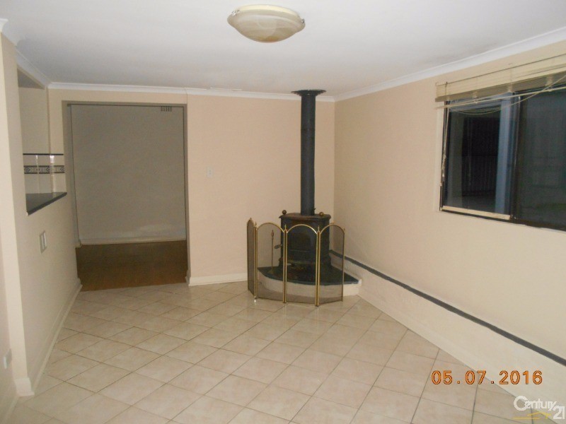 5 LIBERMAN ROAD, Para Hills SA 5096