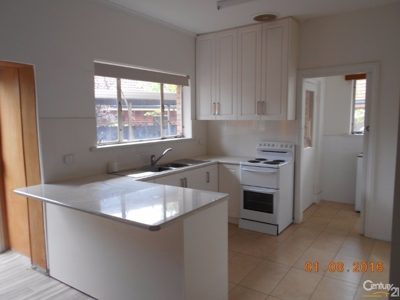 3 KOONUNGA AVENUE, Rostrevor SA 5073