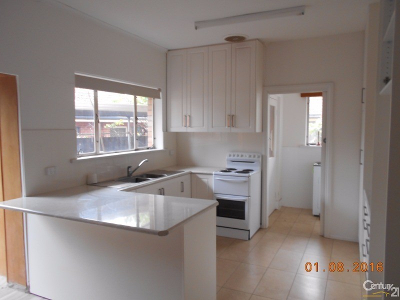 3 KOONUNGA AVENUE, Rostrevor SA 5073