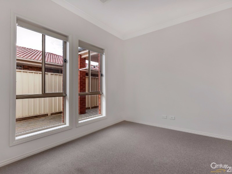 8 Barossa Drive, Munno Para West SA 5115