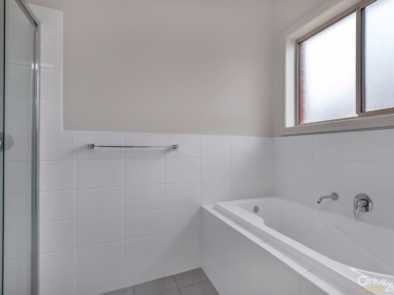 8 Barossa Drive, Munno Para West SA 5115