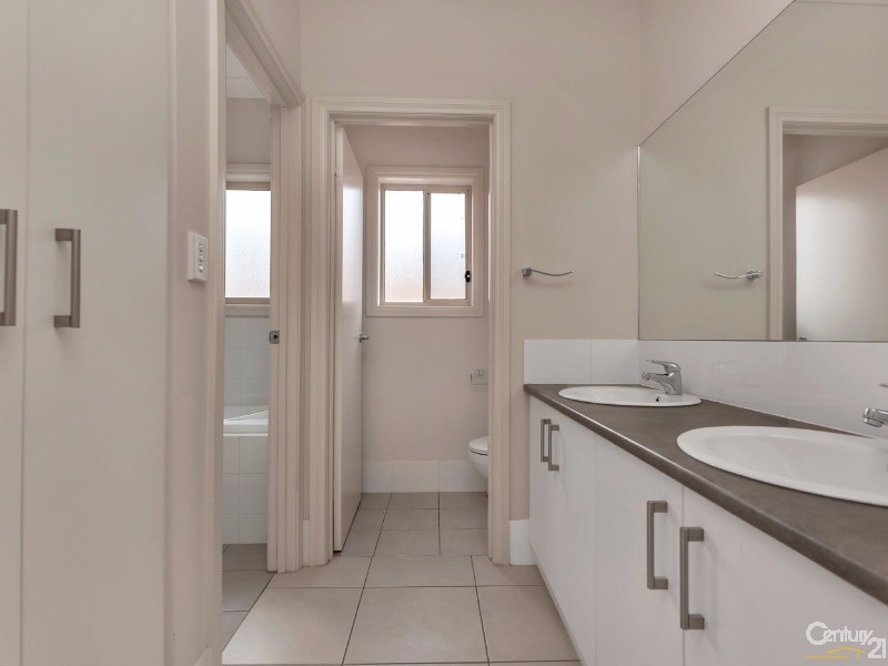 8 Barossa Drive, Munno Para West SA 5115