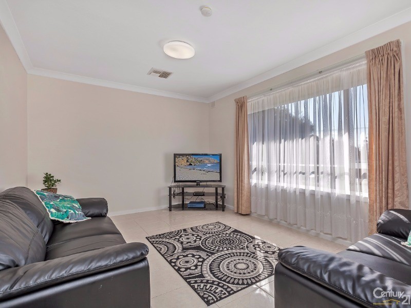 7 Lema Avenue, Fairview Park SA 5126