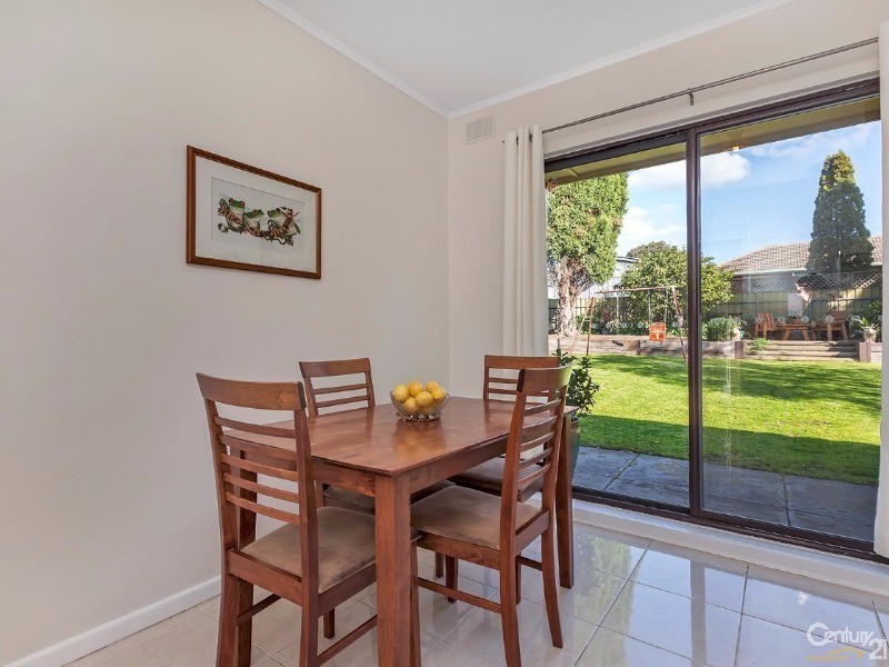 7 Lema Avenue, Fairview Park SA 5126