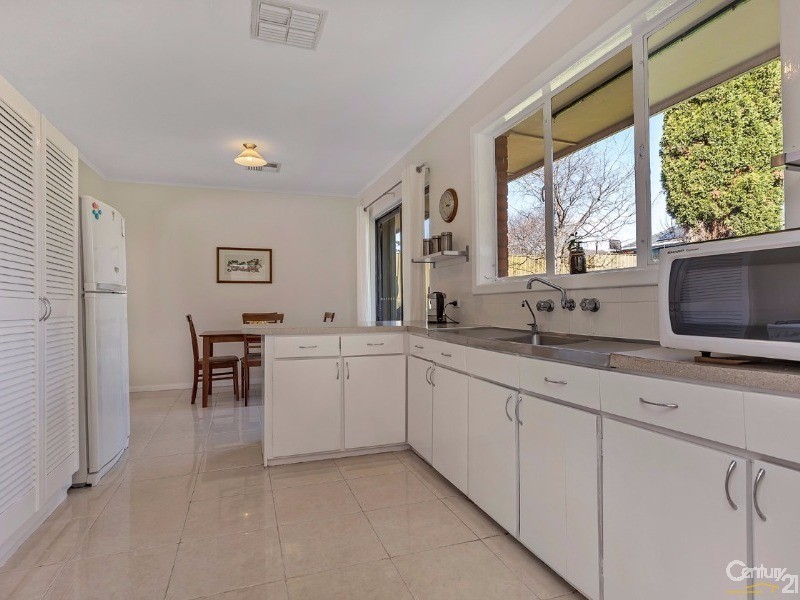 7 Lema Avenue, Fairview Park SA 5126