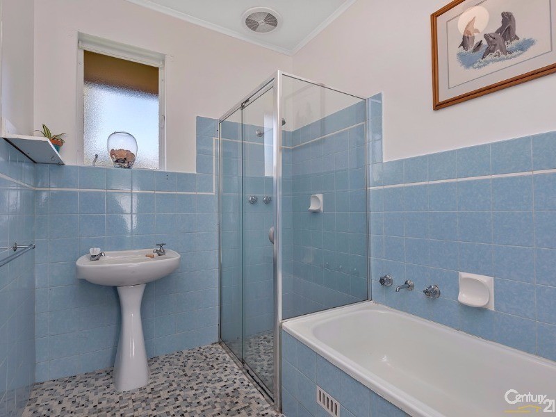7 Lema Avenue, Fairview Park SA 5126