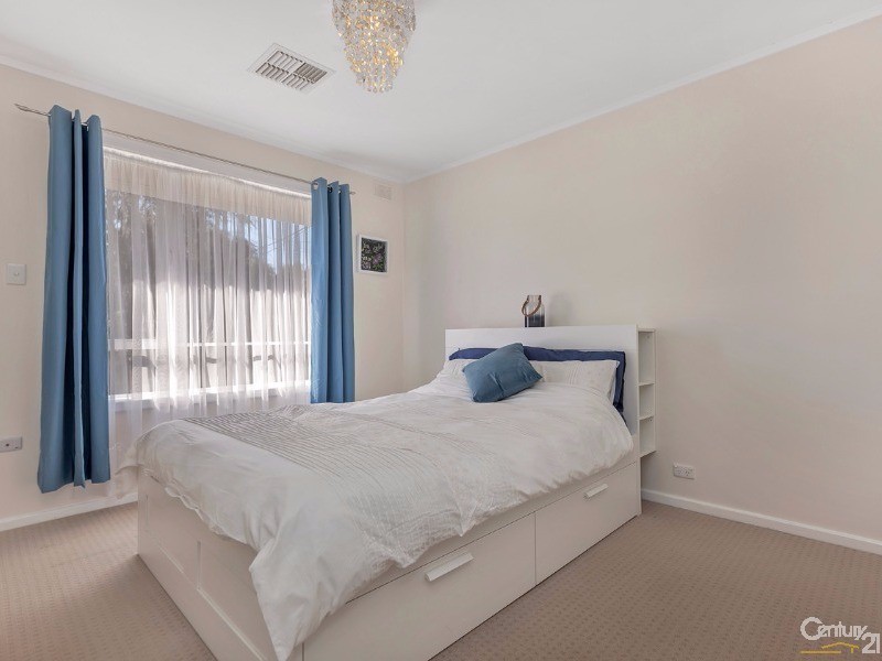 7 Lema Avenue, Fairview Park SA 5126