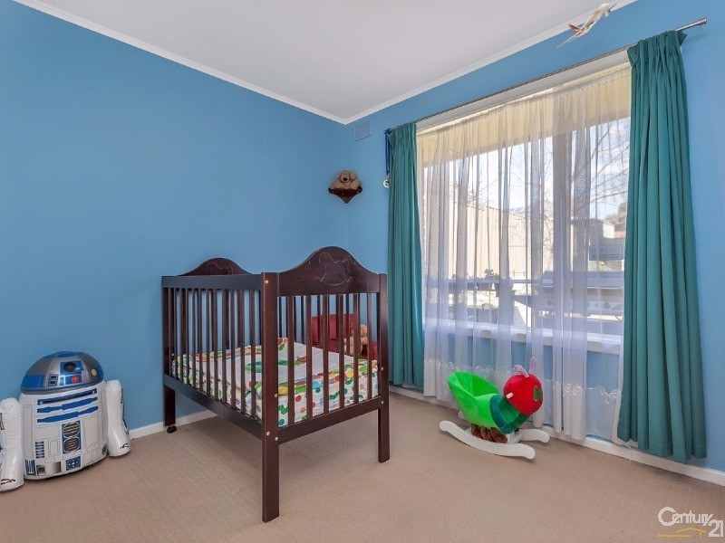 7 Lema Avenue, Fairview Park SA 5126