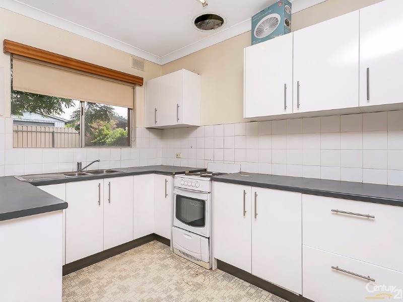 30 Bowman Crescent, Enfield SA 5085