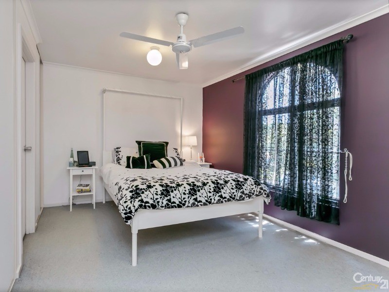 17 Bowman Crescent, Enfield SA 5085