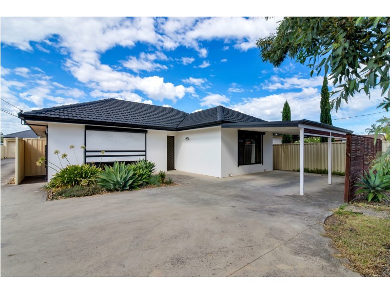8a Esther Binks Ave, Greenacres SA 5086