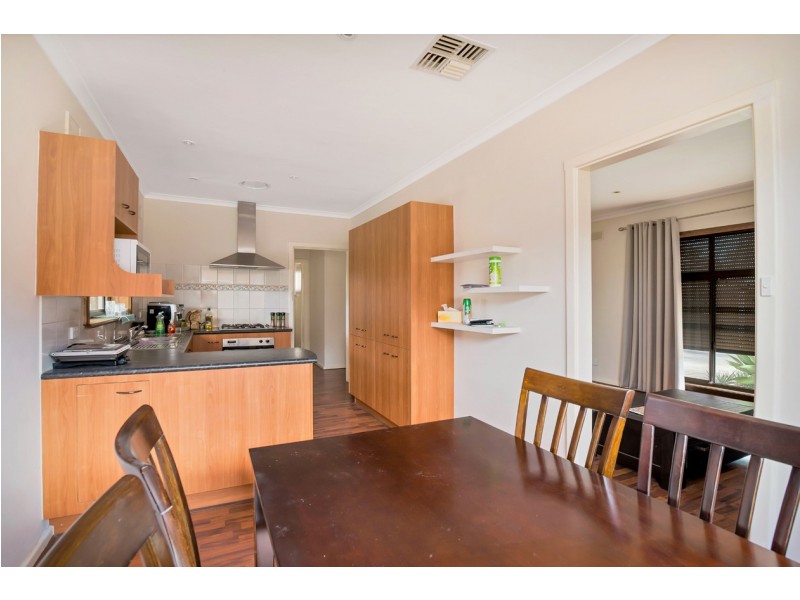 8a Esther Binks Ave, Greenacres SA 5086