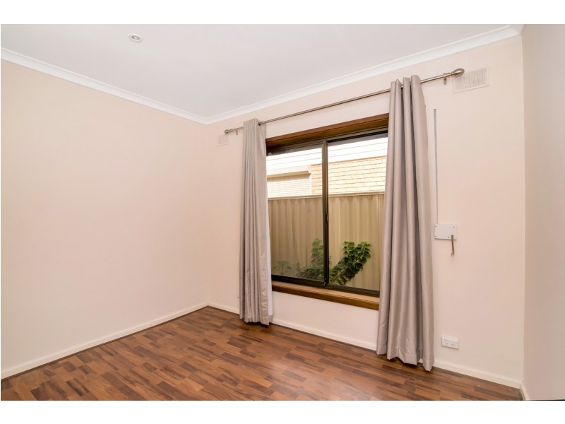 8a Esther Binks Ave, Greenacres SA 5086