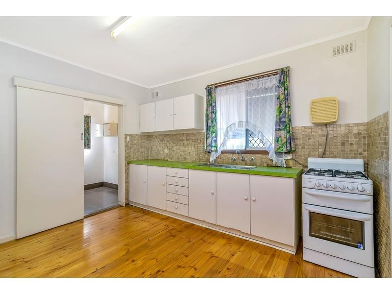 13 BARLI CRESCENT, Gepps Cross SA 5094