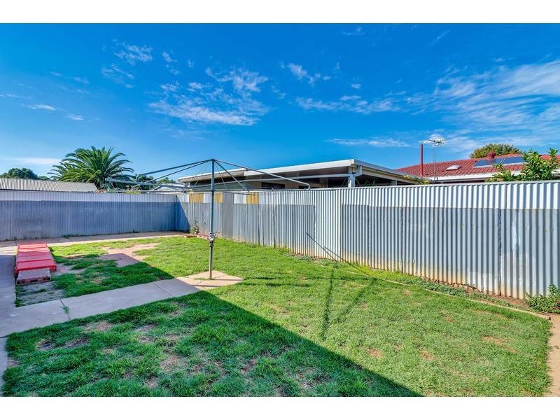 13 BARLI CRESCENT, Gepps Cross SA 5094