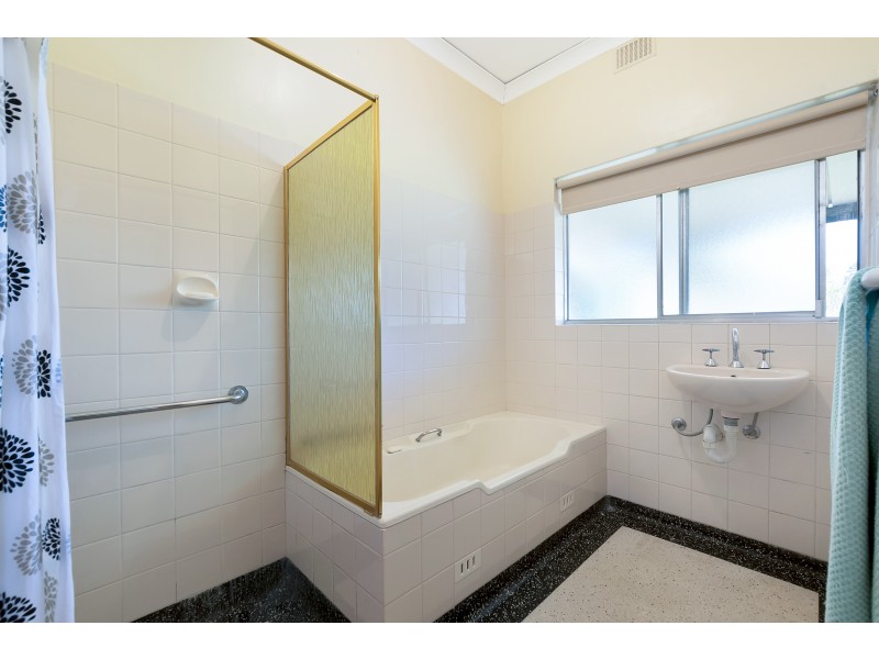 7 Greenwillow Ave, Paradise SA 5075