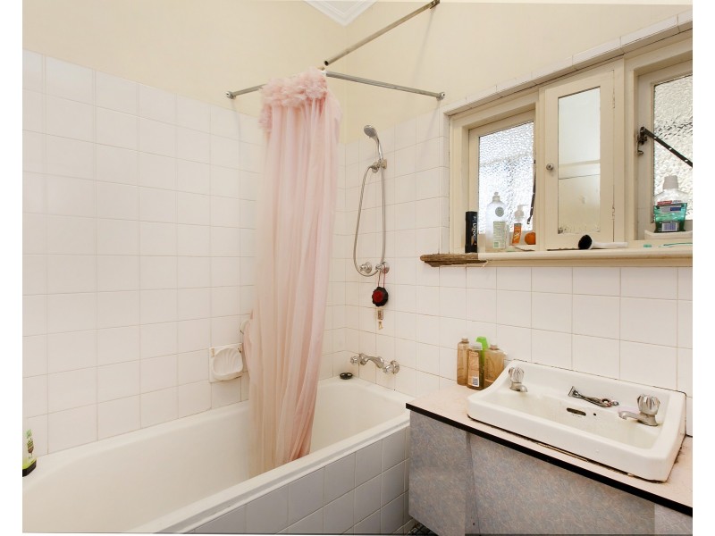 24 Auburn Crescent, Croydon Park SA 5008