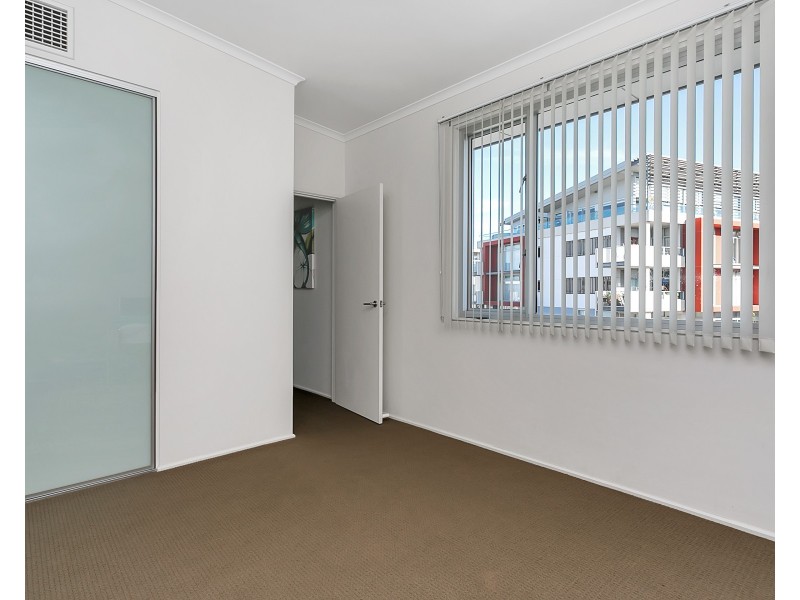 11 Karra Cove, New Port SA 5015