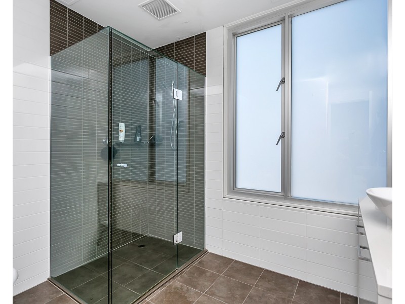 11 Karra Cove, New Port SA 5015