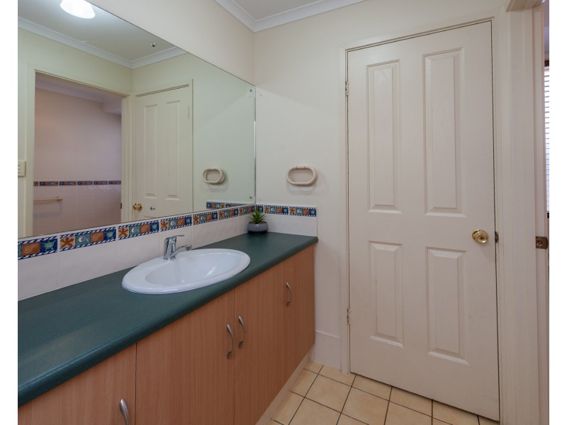 8 Seafarer Court, Gulfview Heights SA 5096