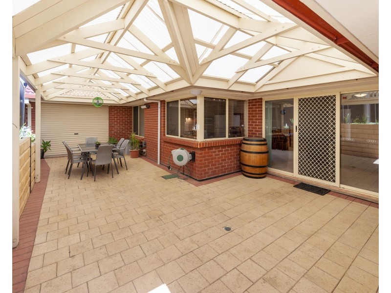 8 Seafarer Court, Gulfview Heights SA 5096