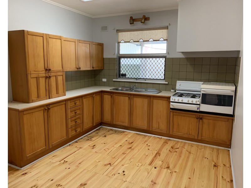 64 Lionel Avenue, Blair Athol SA 5084