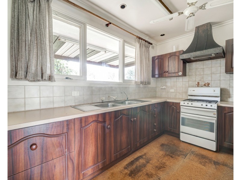 21 Boronia Ave, Salisbury East SA 5109