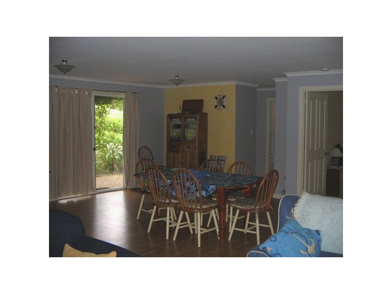 6 WOOLUNDRY ROAD, Robe SA 5276