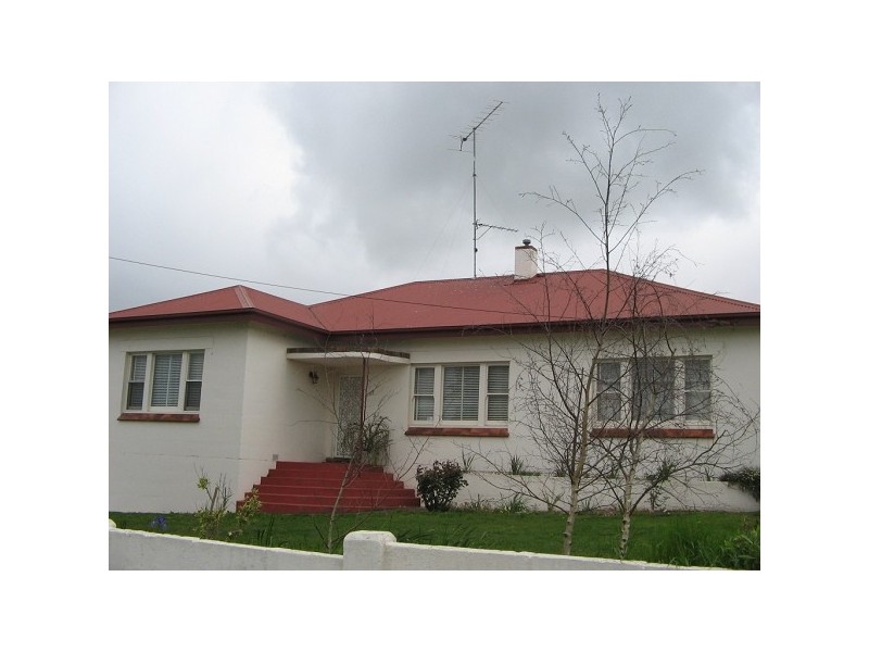 17 WERONA STREET, Mount Gambier SA 5290