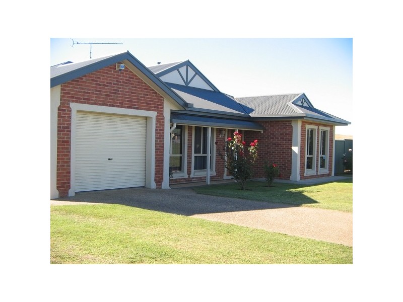 17 DAMPIER COURT, Mount Gambier SA 5290