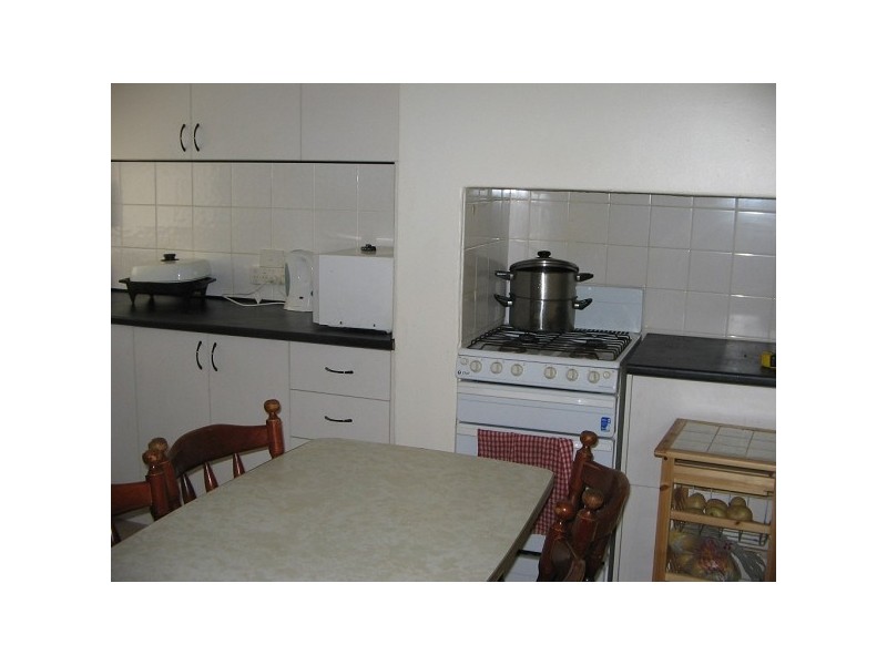 27 DOUGLAS STREET, Mount Gambier SA 5290