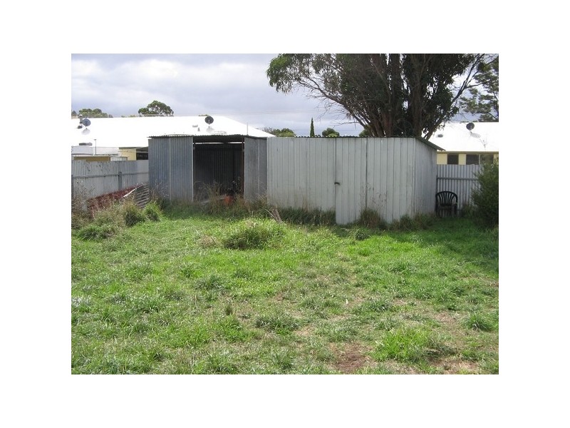 27 DOUGLAS STREET, Mount Gambier SA 5290