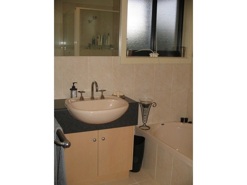 6215 PORTLAND ROAD, Nelson VIC 3292