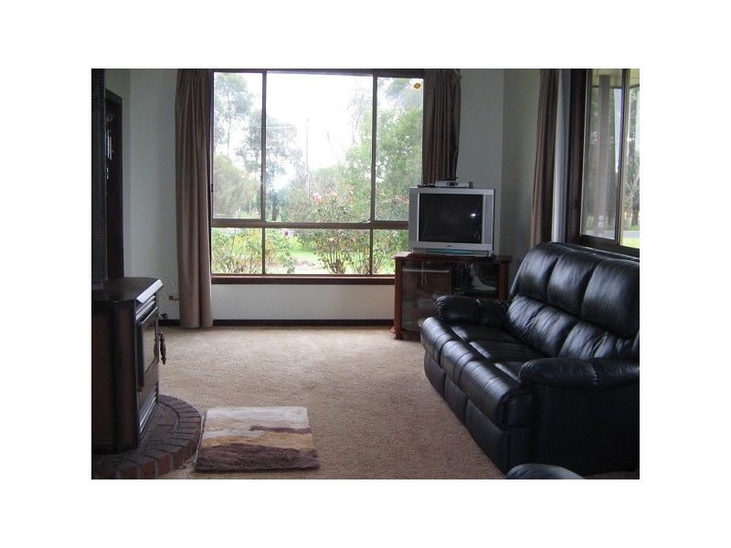 142 LANG STREET, Dartmoor VIC 3304