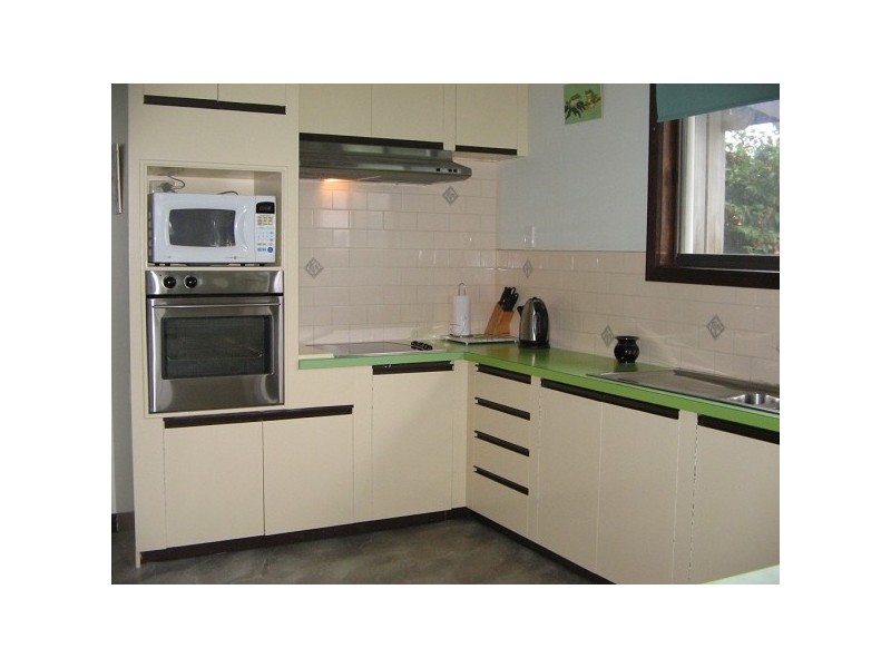 142 LANG STREET, Dartmoor VIC 3304