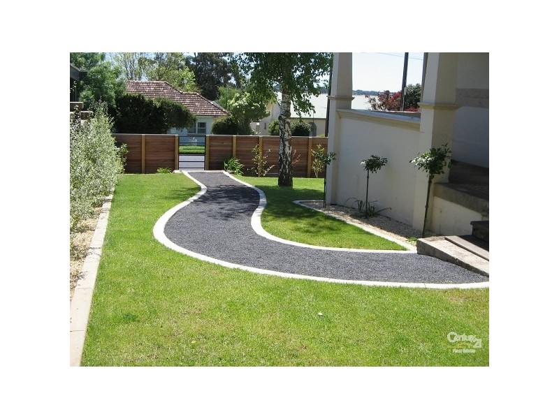 6 LAKE TERRACE EAST, Mount Gambier SA 5290